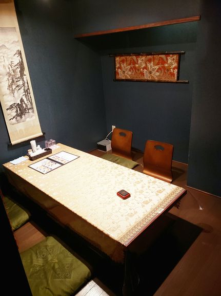 掘りごたつ座敷からテーブル席まで、シーンで選べる個室が豊富