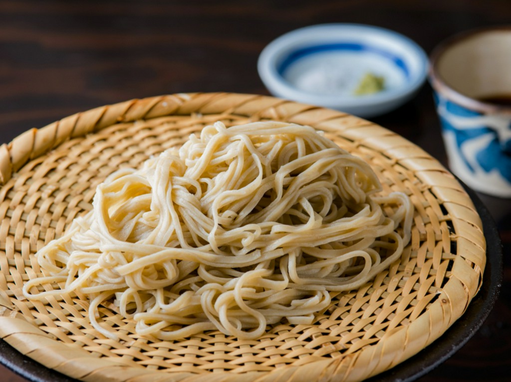 たっぷりおいしい料理や酒に愉しんだ後の〆におすすめ『十割そば　せいろ』