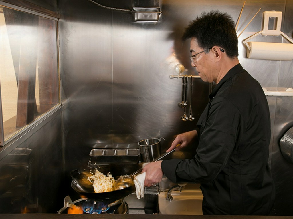 嫌なことは一旦忘れて、おいしい料理で気分をリフレッシュ