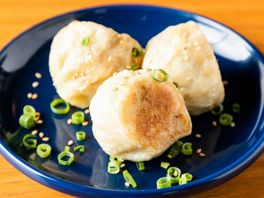 芳ばしい香りが食欲をくすぐる『焼き小籠包』