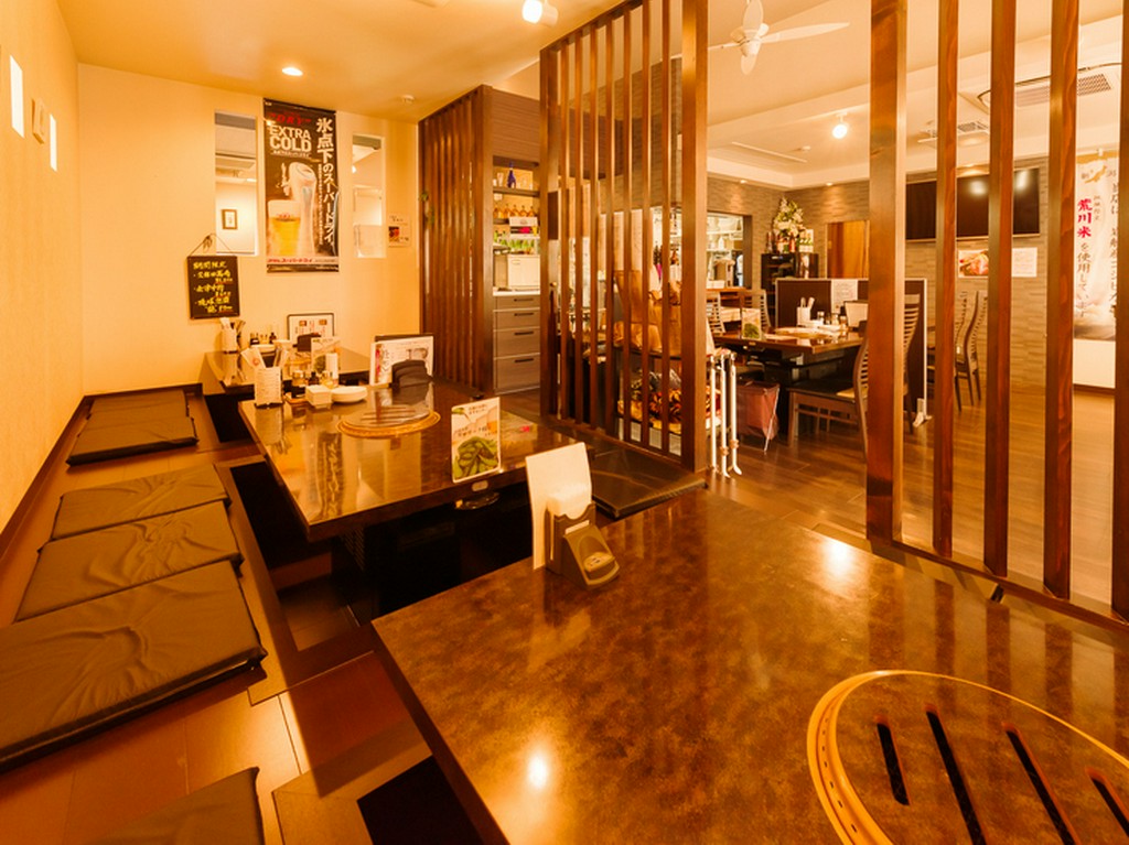 快適にくつろげる掘りごたつ席