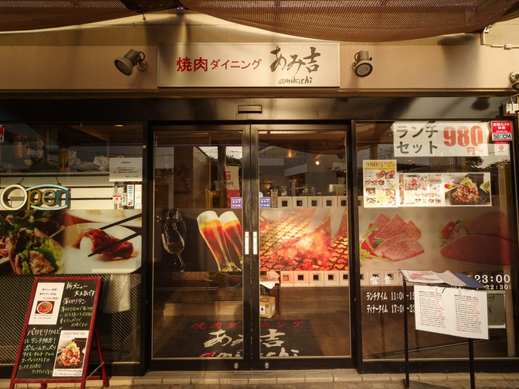 リーズナブルなランチセットも魅力