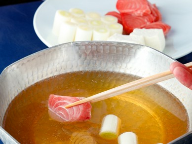 伝統料理「ねぎま鍋」を堪能