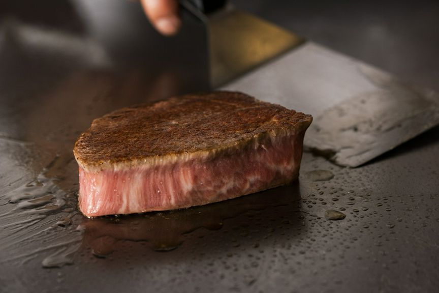 ここでしか食べられない、希少な黒毛和牛の『特選宮古牛フィレ』