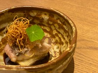 どんな仕掛けがあるか、わくわく心躍るお料理を提供しております