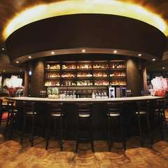 ムードたっぷりのお洒落空間で贅沢ディナー