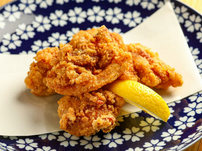 不動の一番人気。カリッとジューシー『鶏のからあげ』