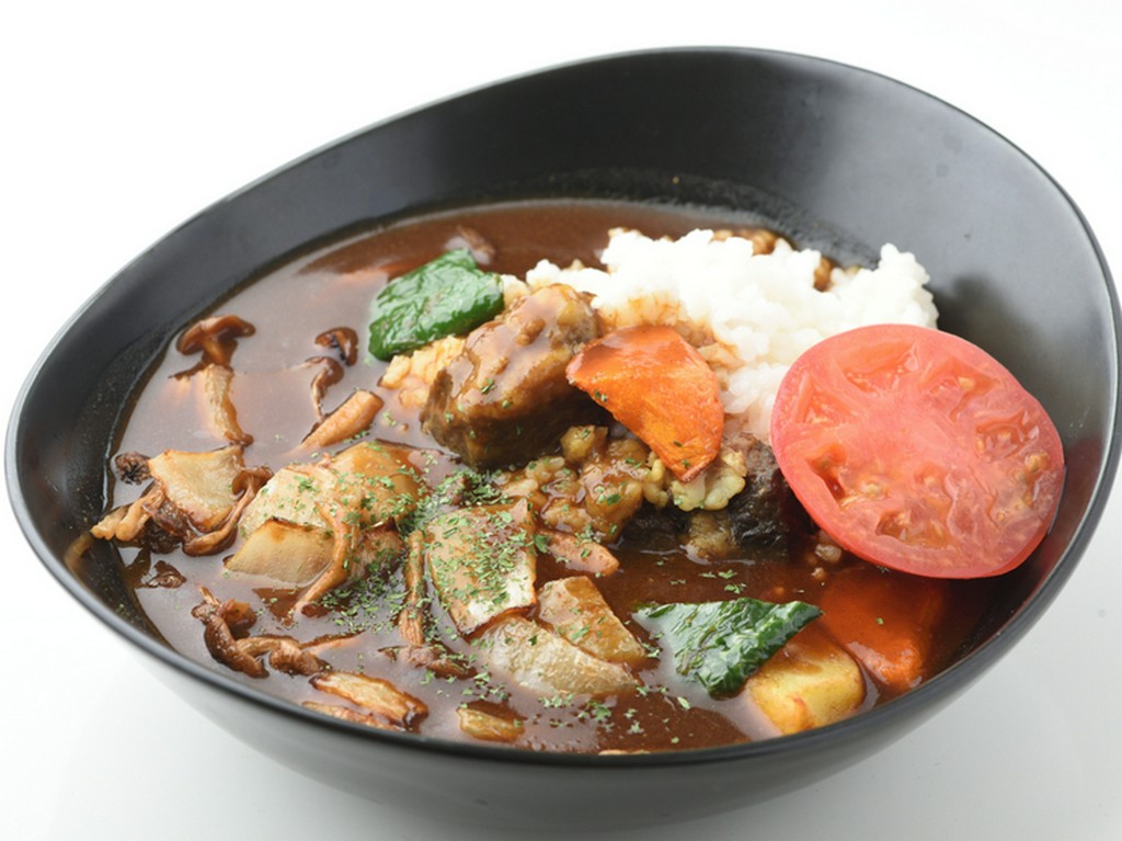 具材がゴロゴロ。何度でも食べたくなる『はちみつカレー』