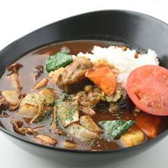 具材がゴロゴロ。何度でも食べたくなる『はちみつカレー』