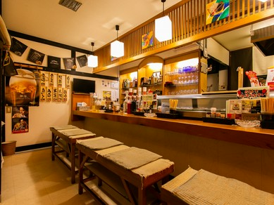 サク飲みにもピッタリなカウンター