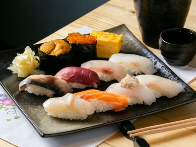 落ち着いた大人の雰囲気で二人の時間を