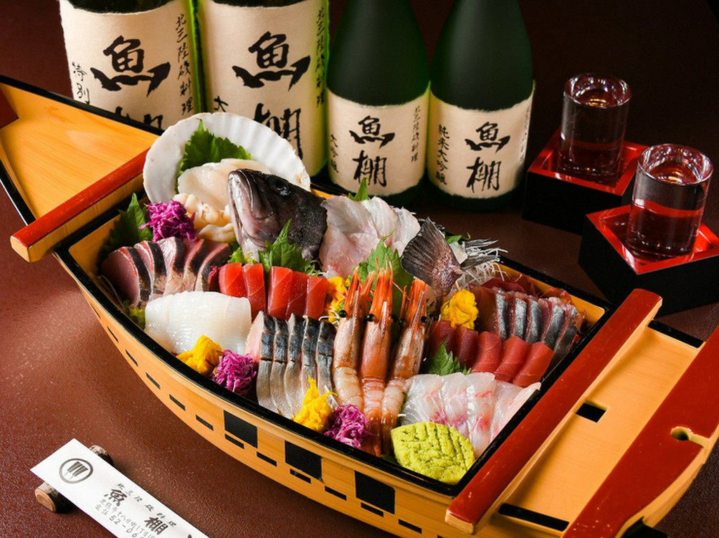 その日その時にいいものを提供。北三陸でとれた季節の魚介を思いきり堪能できる『刺身盛り合わせ　3人前』