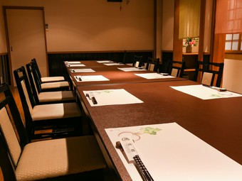 心が落ち着く和空間。ゆったりとした気分の中で食事を満喫