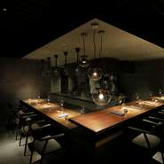 &diams;︎1名様～8名様でご利用頂けます。  臨場感をお楽しみ頂ける席となっております。