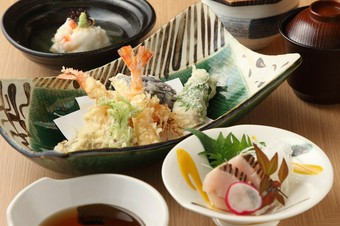 お昼に大人気。贅沢＆美味　高コスパの『得得コース　結』