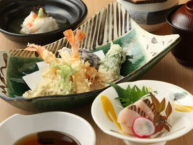 お昼に大人気。贅沢＆美味　高コスパの『得得コース　結』