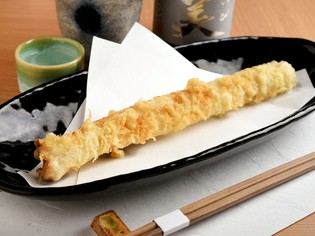 地元の上質食材＆全国の旬の幸を吟味し、季節を映す一品を紡ぐ