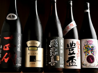 旬の一品と美味しい天麩羅に合う日本酒・焼酎・ビールが大充実