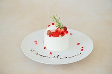 お誕生日や記念日、還暦のお祝いまで、様々な節目のひとときに最適なディナープランです。