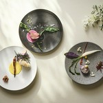 旬の食材を使用したディナーコースにメッセージ入りケーキが付いたプランをご用意いたしました。