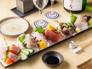 その日一番の特上の海の幸が味わえる『うおようじん盛り 』