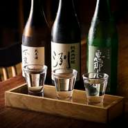 鰻に合う日本酒が厳選されています。季節によって鰻の質が変わるのに合わせ、その都度季節の日本酒を仕入れるこだわりよう。オススメは『醸し人九平次』という愛知県の日本酒だそうです。