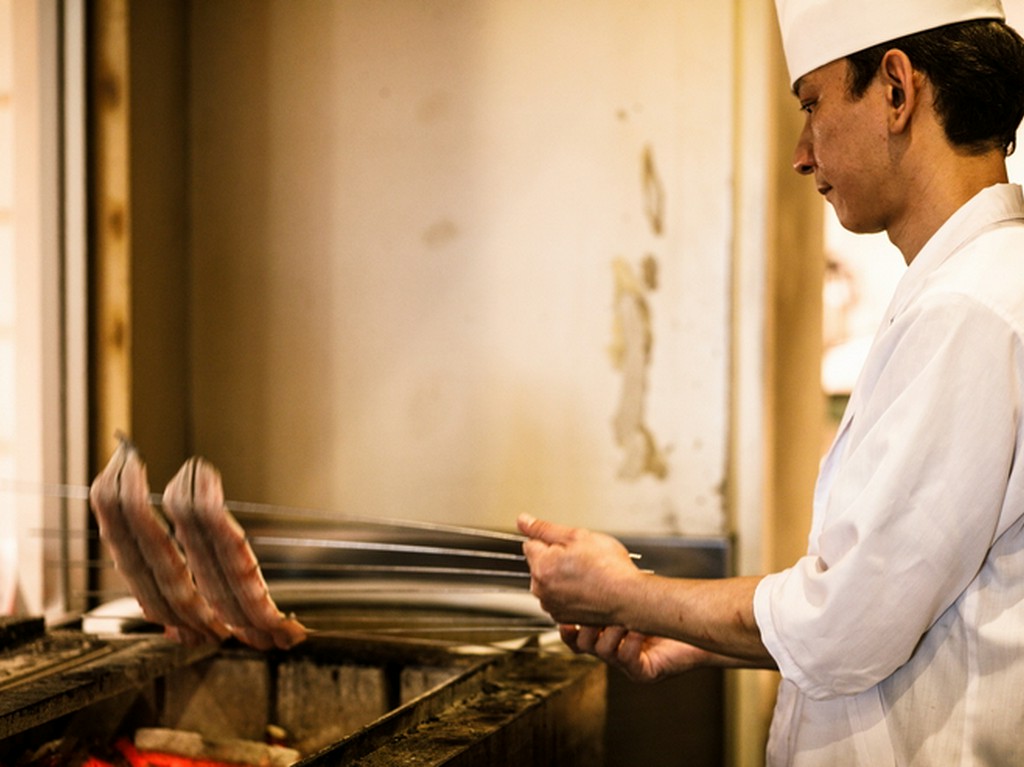 備長炭を使い、職人技の火入れで、よりおいしい逸品へ