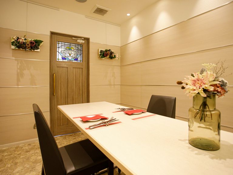 プロポーズでの利用も多数、コース予約で個室利用可