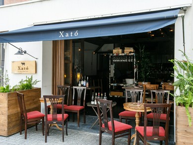 絶え間ない笑顔のひと時をもたらしてくれるステーキビストロ