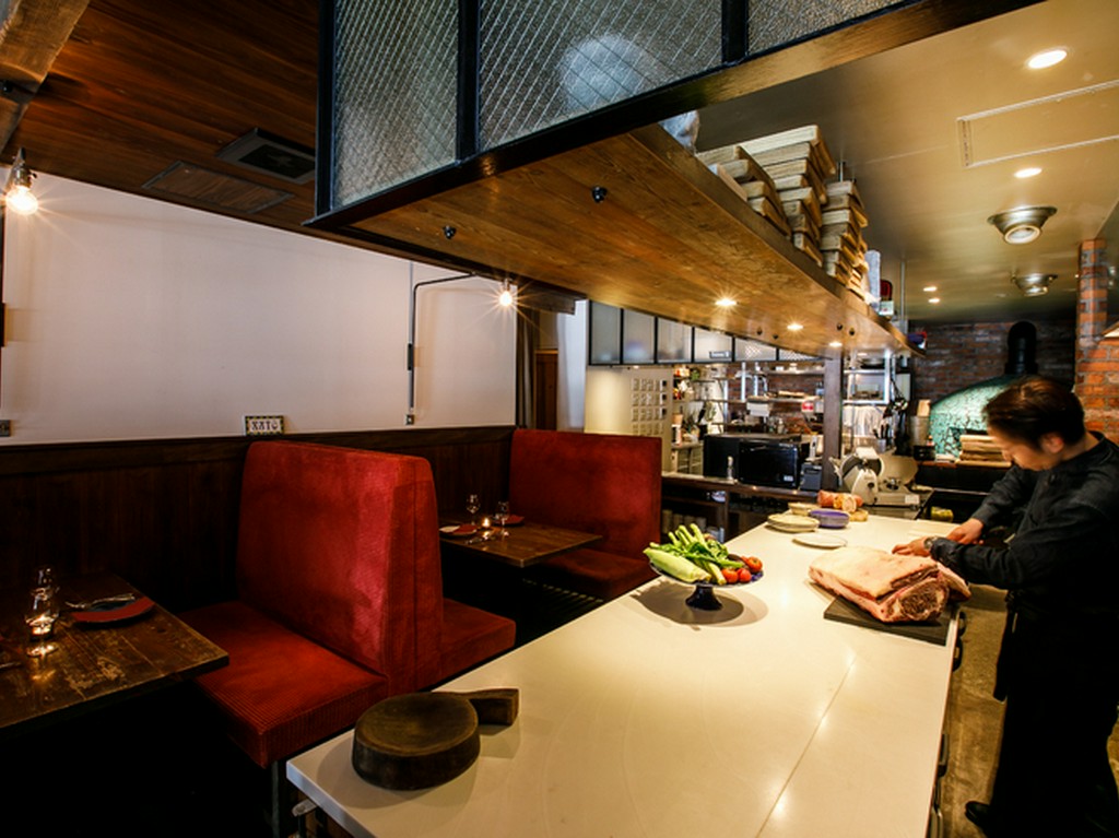 都会の喧騒から離れそっと佇む、築70年を超える古民家