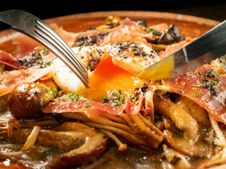 芳醇な香りが食欲をそそる、本場スペインの味を堪能