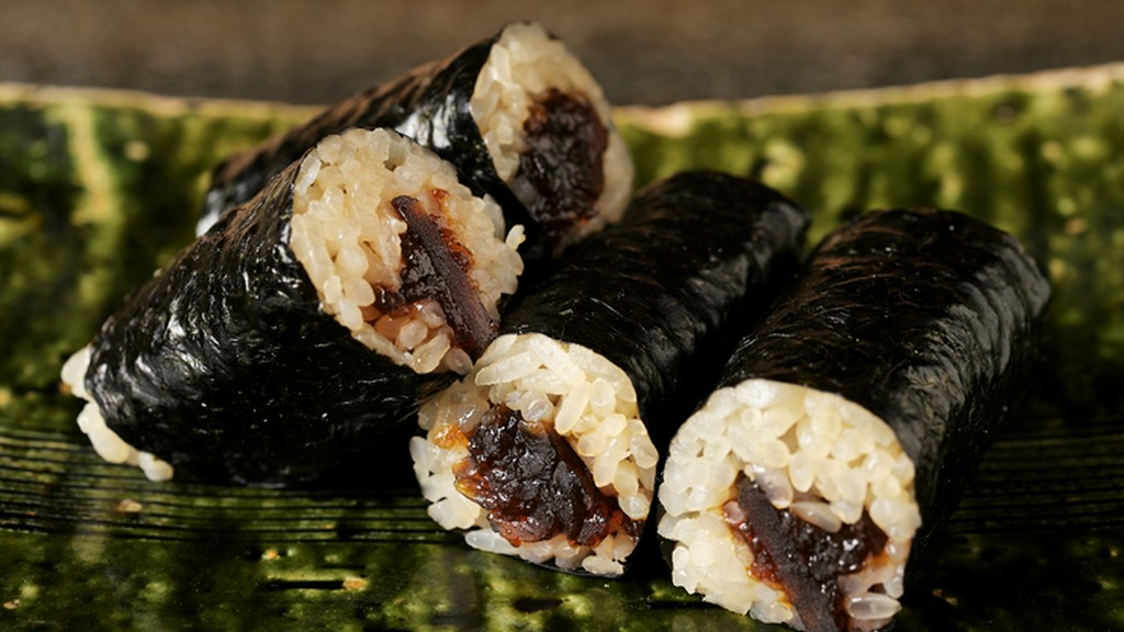 甘辛いかんぴょうとシャリとのバランスに優れた『かんぴょう巻』