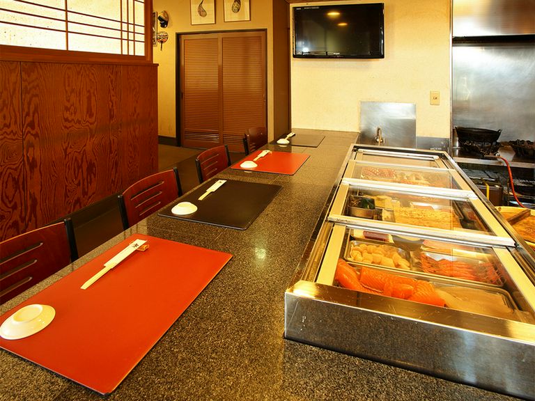 寿司もつまみも、どちらも食べたくなるおいしさ