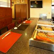 寿司店でありながらも、つまみがおいしいと評判の一軒。だからこそ、寿司以外の料理に対する注文も多いとか。何度でも食べたくなるような逸品が豊富に揃っています。