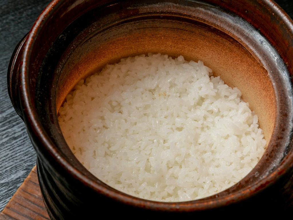 やわらかく、ふっくらとした『白ご飯(二合)』