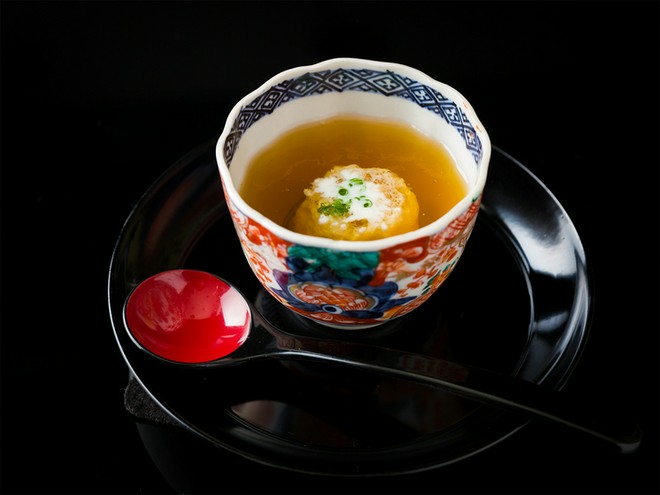 食器・内装にこだわっている