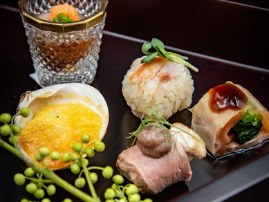 目と舌で味わう四季の移ろい『前菜盛合せ』