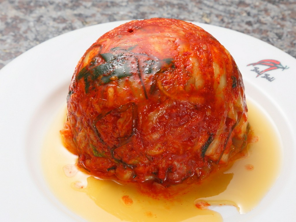 お店でつくられる、自慢の自家製海鮮キムチ