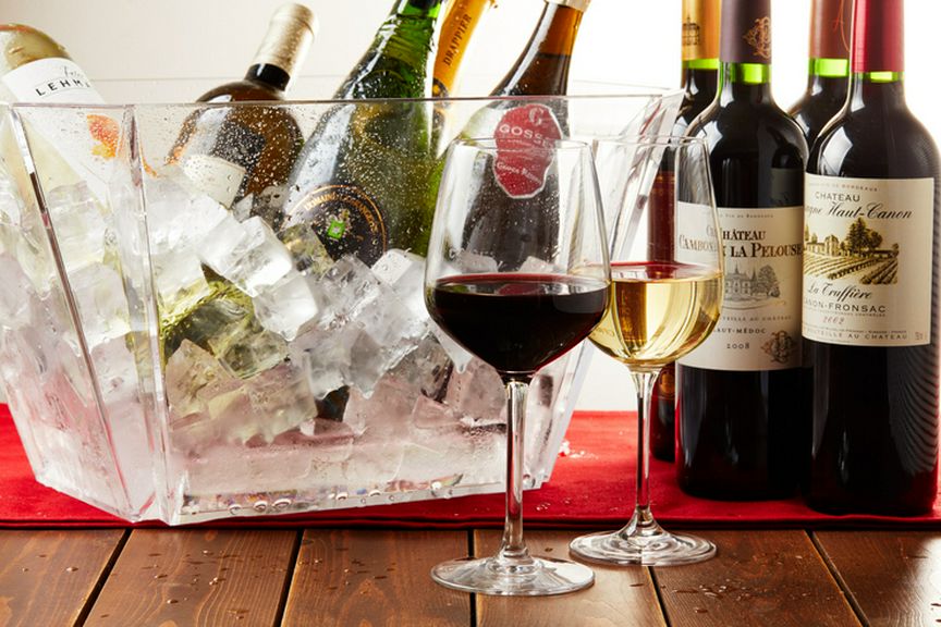 厳選された世界各国のワインが充実したラインナップ