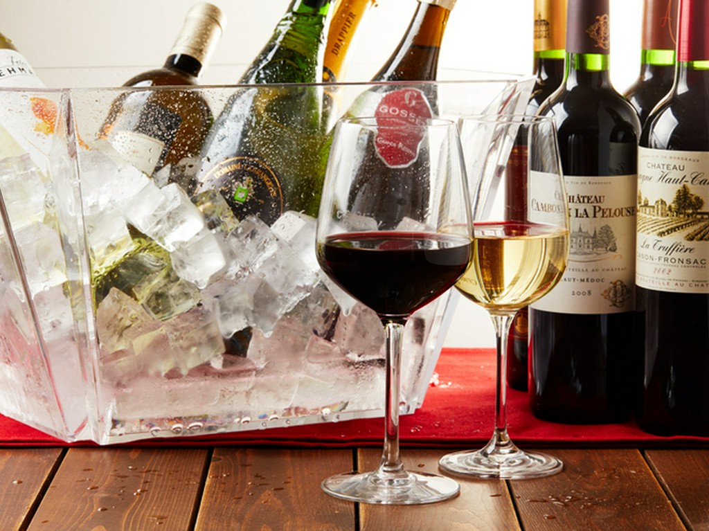 厳選された世界各国のワインが充実したラインナップ