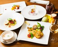 　お魚料理とお肉料理 のWメイン、前菜、スープ、デザート、パン、ドリンク　全7品