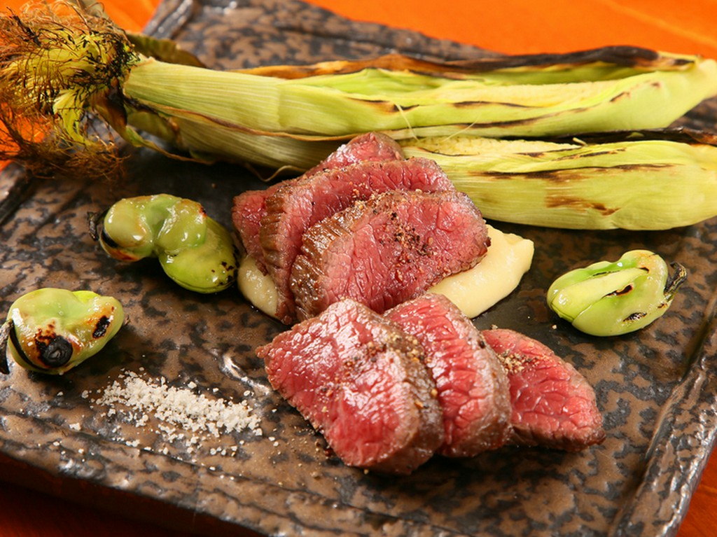 コースの一品『ひとまい牛のロースト』