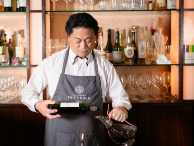 「カウンター席は一人飲みにも◎」