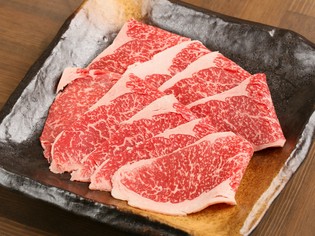 バラエティ豊かな焼肉ラインナップ。質の良さにこだわり、仕入れ