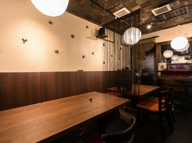 仕事の仲間や友人とリラックスした時間を過ごせる店