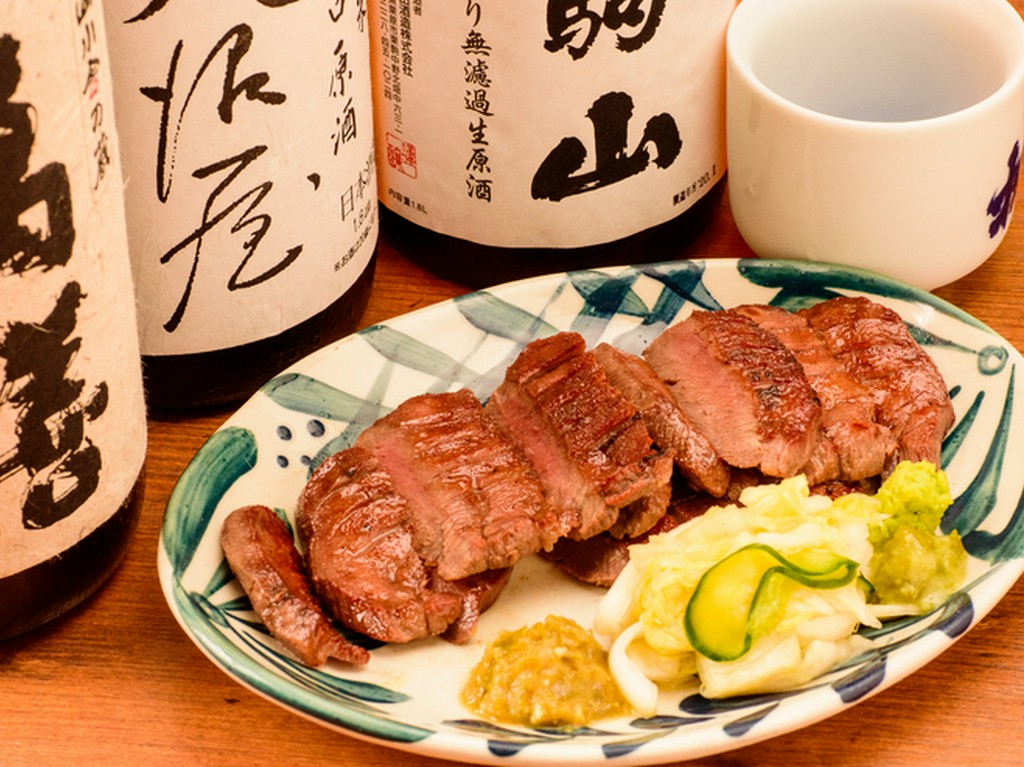 仙台出身の大将が仕込む、本場仙台の味『厚切り牛タン焼』