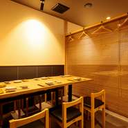 【半個室4～6名様×2】テーブル席の半個室席。接待等におすすめです。