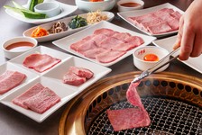 定番の宴会コースとなっております。
※お一人様あたり +2000円(税込+2200円）で120分飲み放題も可能です。