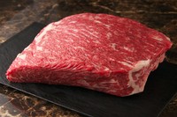 もも肉、ザブトンなどの部位を和のお料理としてお出ししております。
※入荷状況による
(写真は食材イメージです)