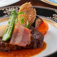 ・こちらのコースは当日、お一人様からご用意可能です。（ご予約頂くと提供がスムーズです。）

・ヒトサラを見た、とお伝え下さい。